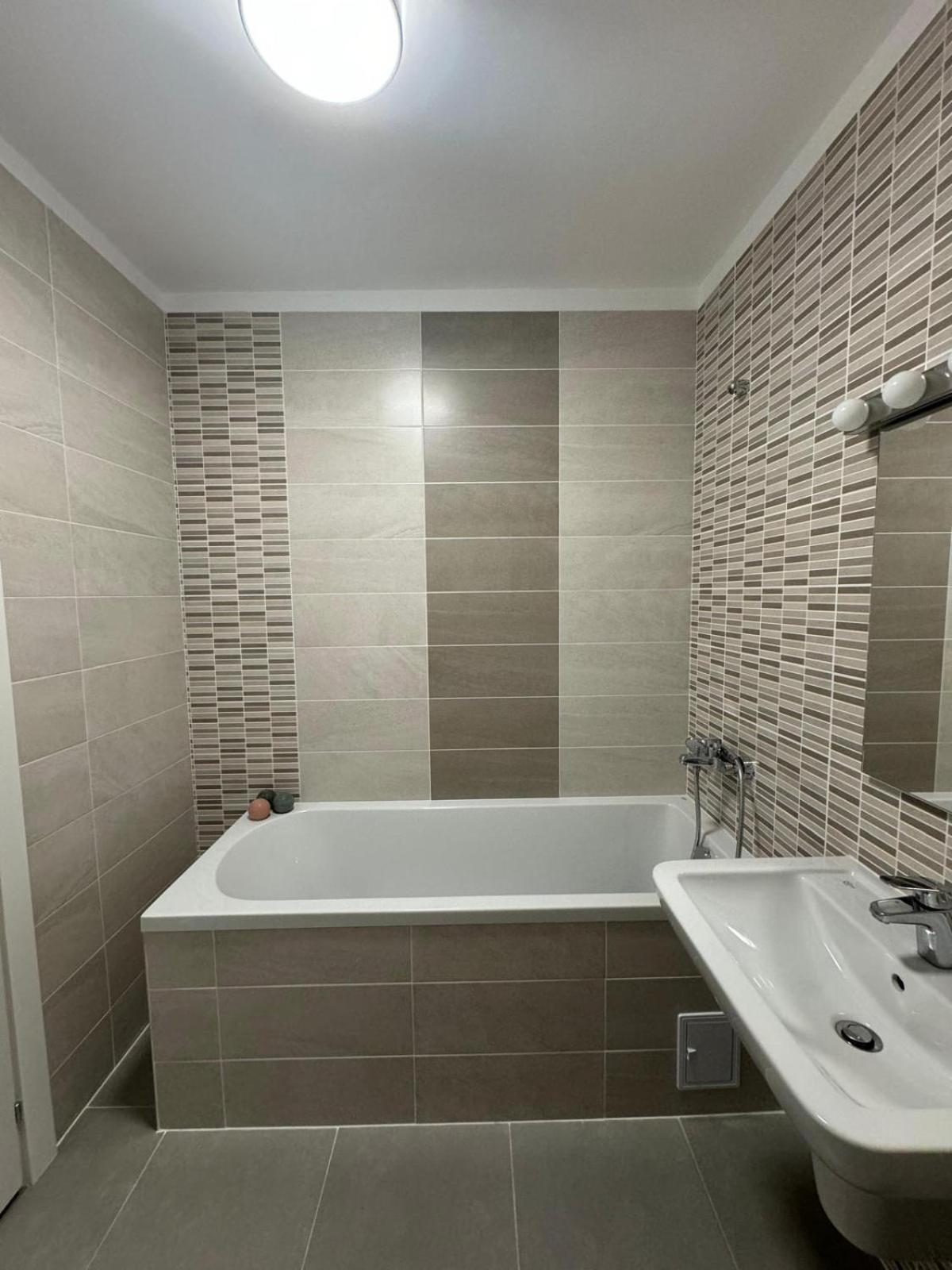 Appartement Urban Oasis à Braşov Extérieur photo