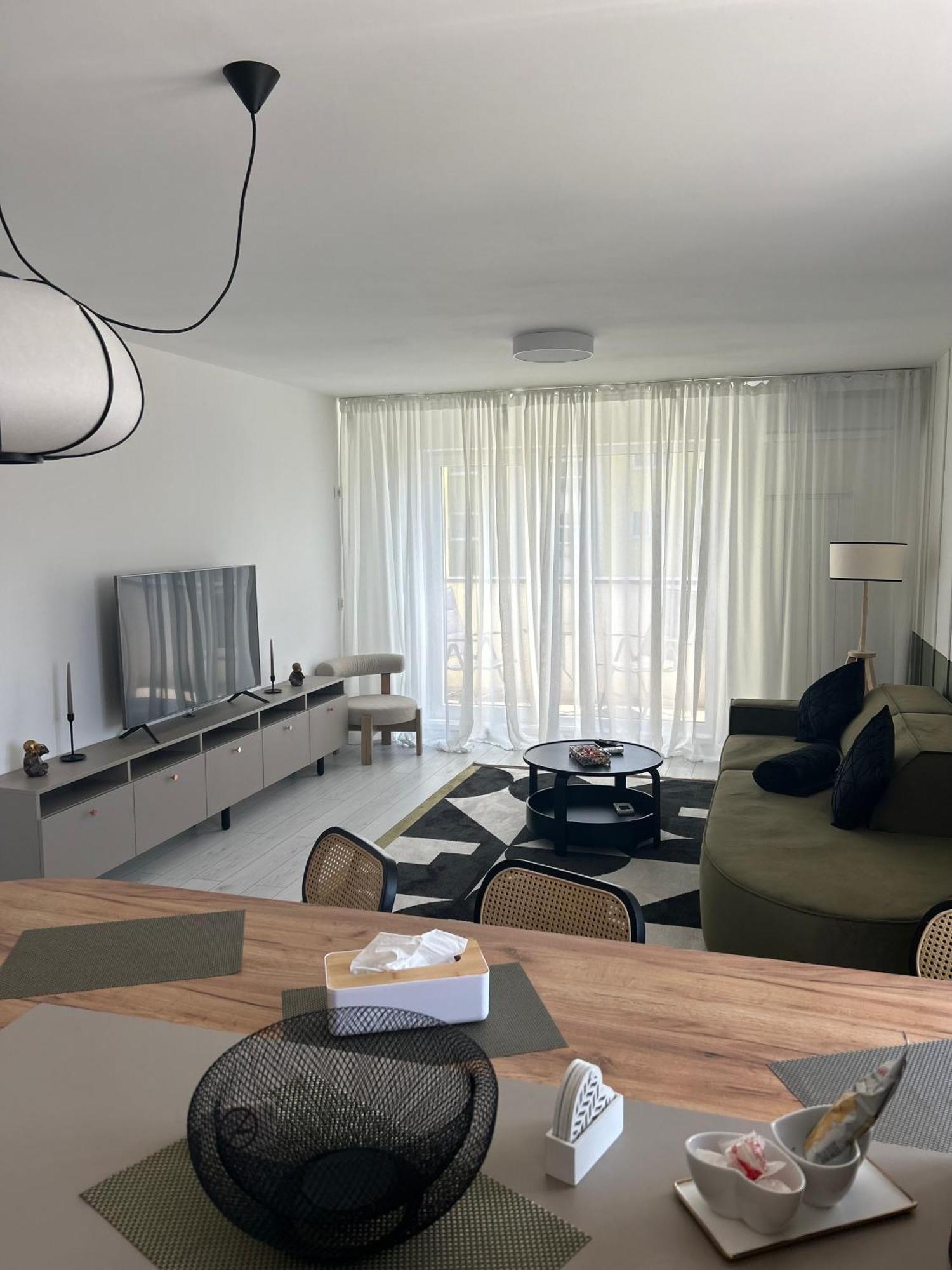 Appartement Urban Oasis à Braşov Extérieur photo